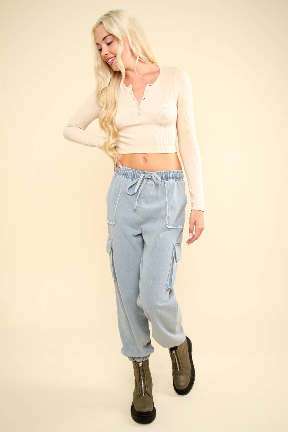 Casual Fitted Crop Henley Knit Top-Cream