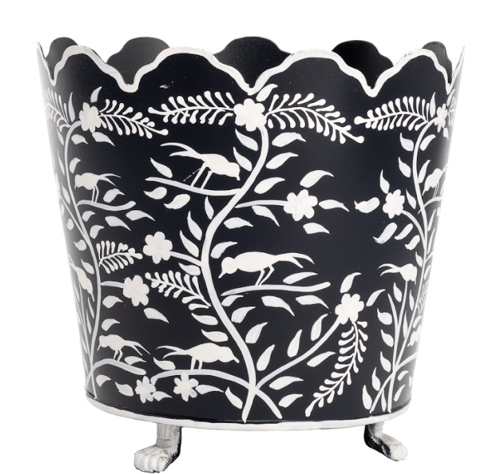 NAVY SCALLOPED FOOTED CHINOISERIE PLANTER (2 SIZES)