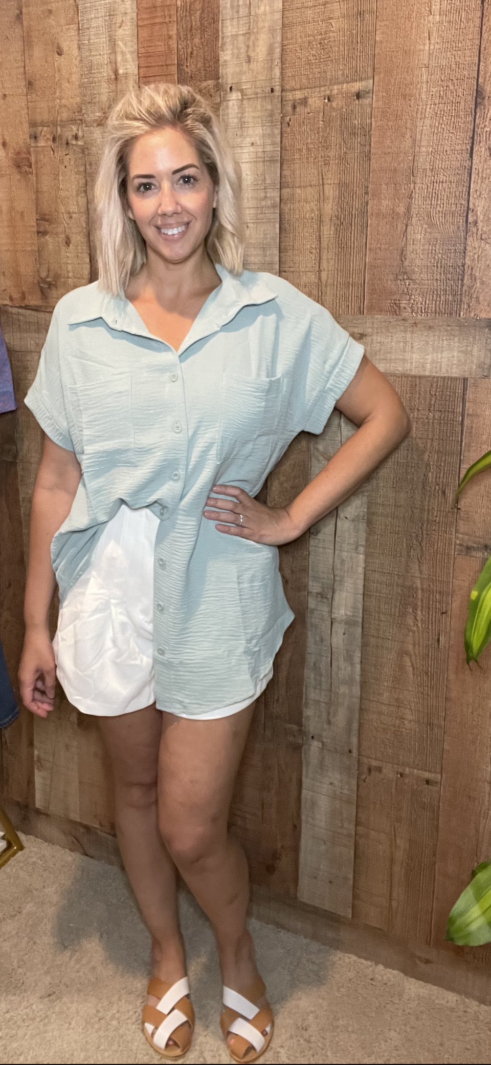 Detail Front Pleat Shorts