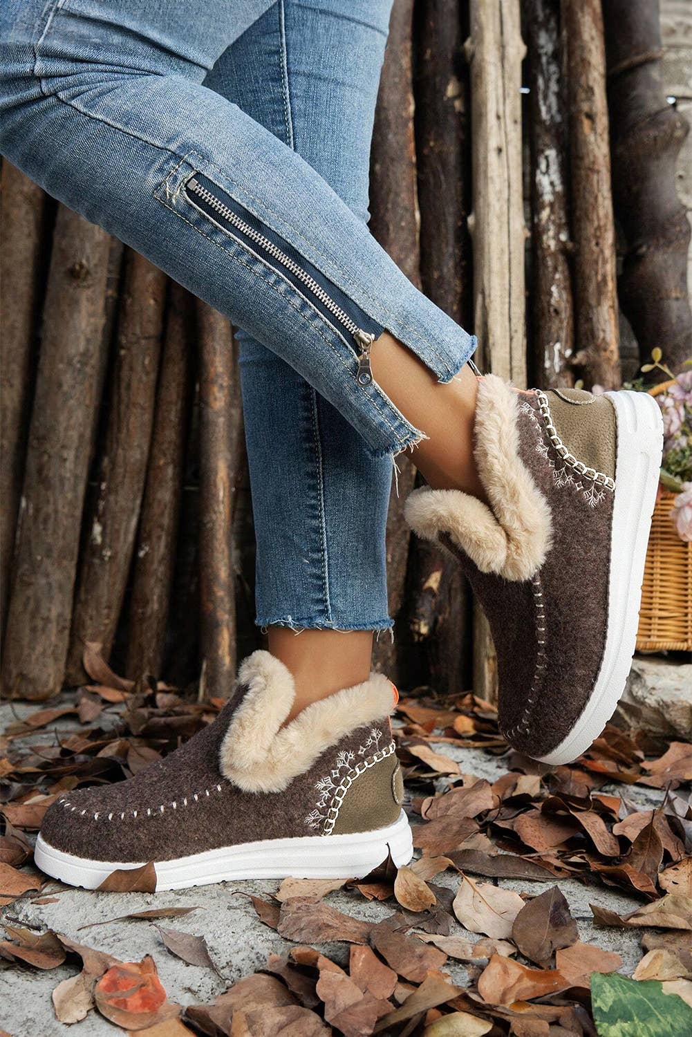 Suede Stitching Patchwork Plush Lined Anklet Boots: Beige / (US 8)39